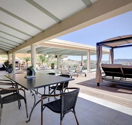 Villa Magnifique Avec Une Vue Splendide, Pres Des Plages *