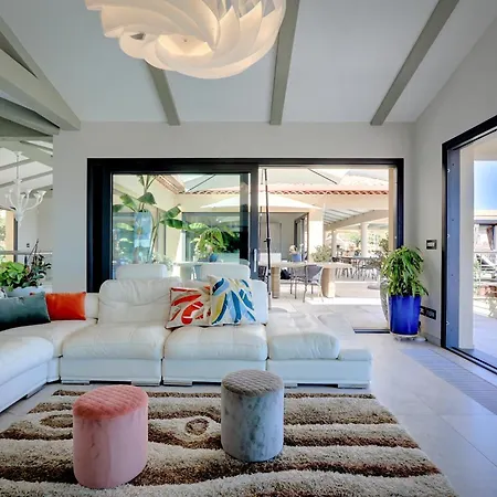 Villa Magnifique Avec Une Vue Splendide, Pres Des Plages *